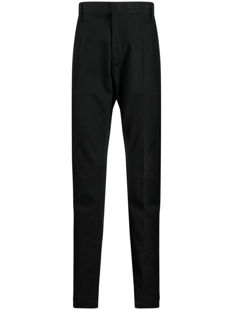 Emporio Armani pressed-crease cotton chinos - Black von Emporio Armani