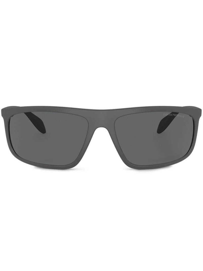 Emporio Armani shield-frame sunglasses - Grey von Emporio Armani