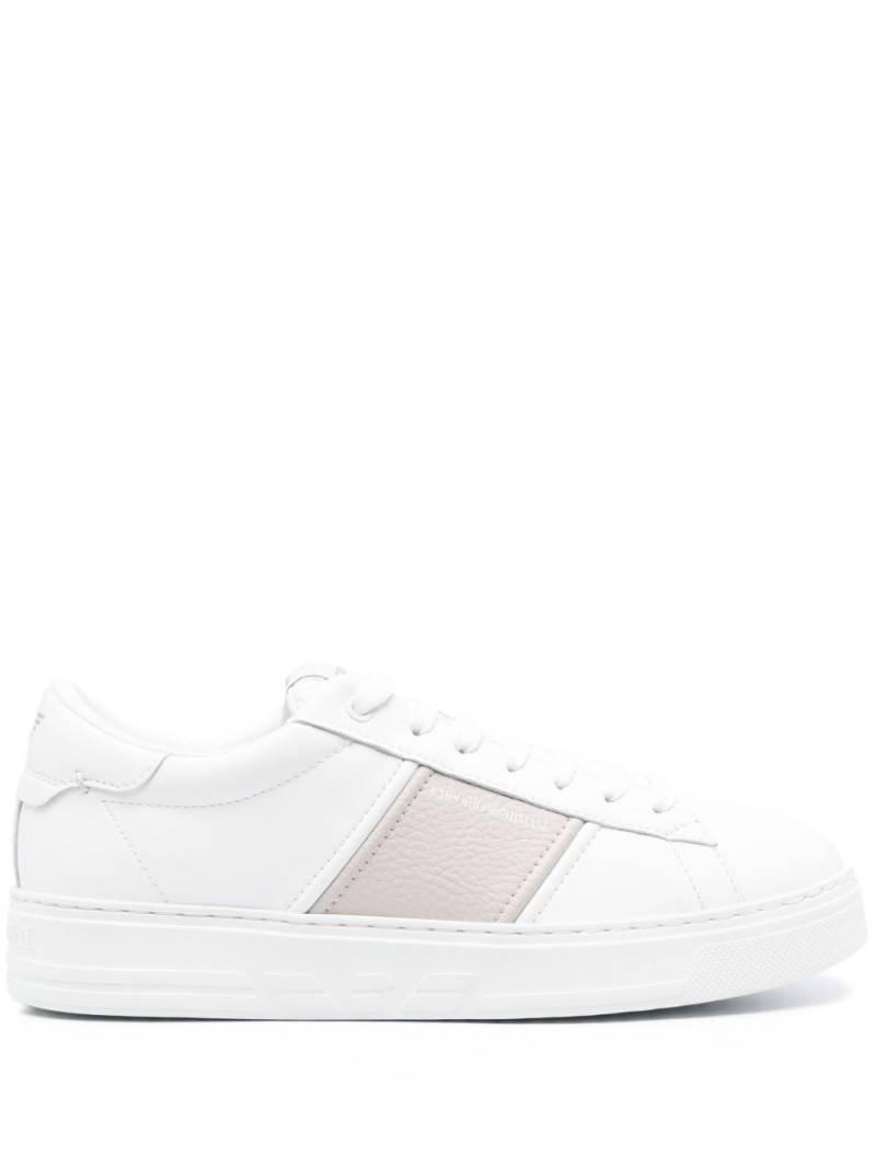 Emporio Armani stripe-detail leather sneakers - White von Emporio Armani