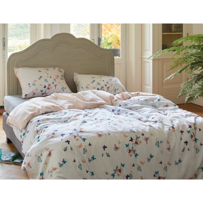 Esprit Bettwäsche Spring Butterflies mit bunten Schmetterlingen – Garnitur – 65x100 cm / 160x210 cm Esprit Bettwäsche Spring Butterflies mit bunten Schmetterlingen – Garnitur – 65x100 cm / 160x210 cm von Esprit