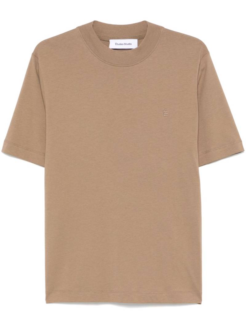 Etudes logo-embroidered T-shirt - Brown von Etudes