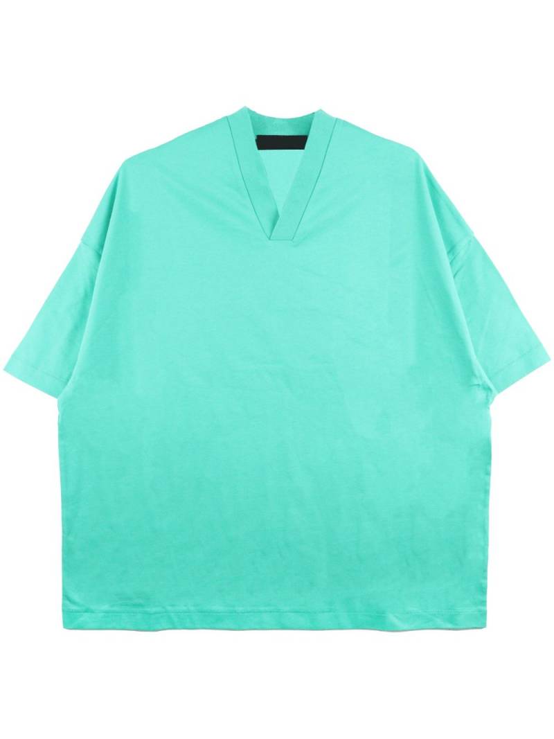 FEAR OF GOD ESSENTIALS logo-flocked cotton T-shirt - Green von FEAR OF GOD ESSENTIALS