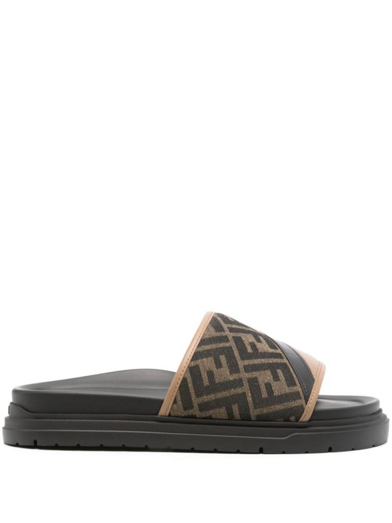 FENDI Diagonal padded slides - Brown von FENDI