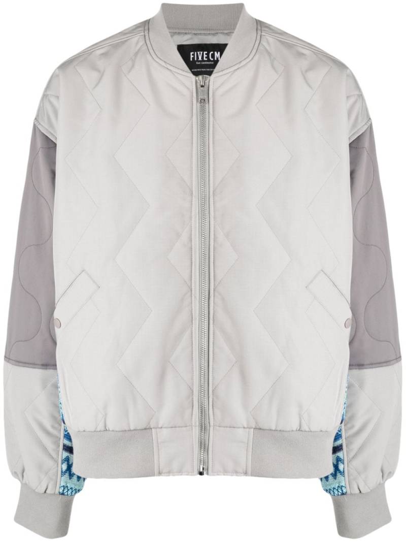 FIVE CM knitted-panels quilted bomber jacket - Grey von FIVE CM