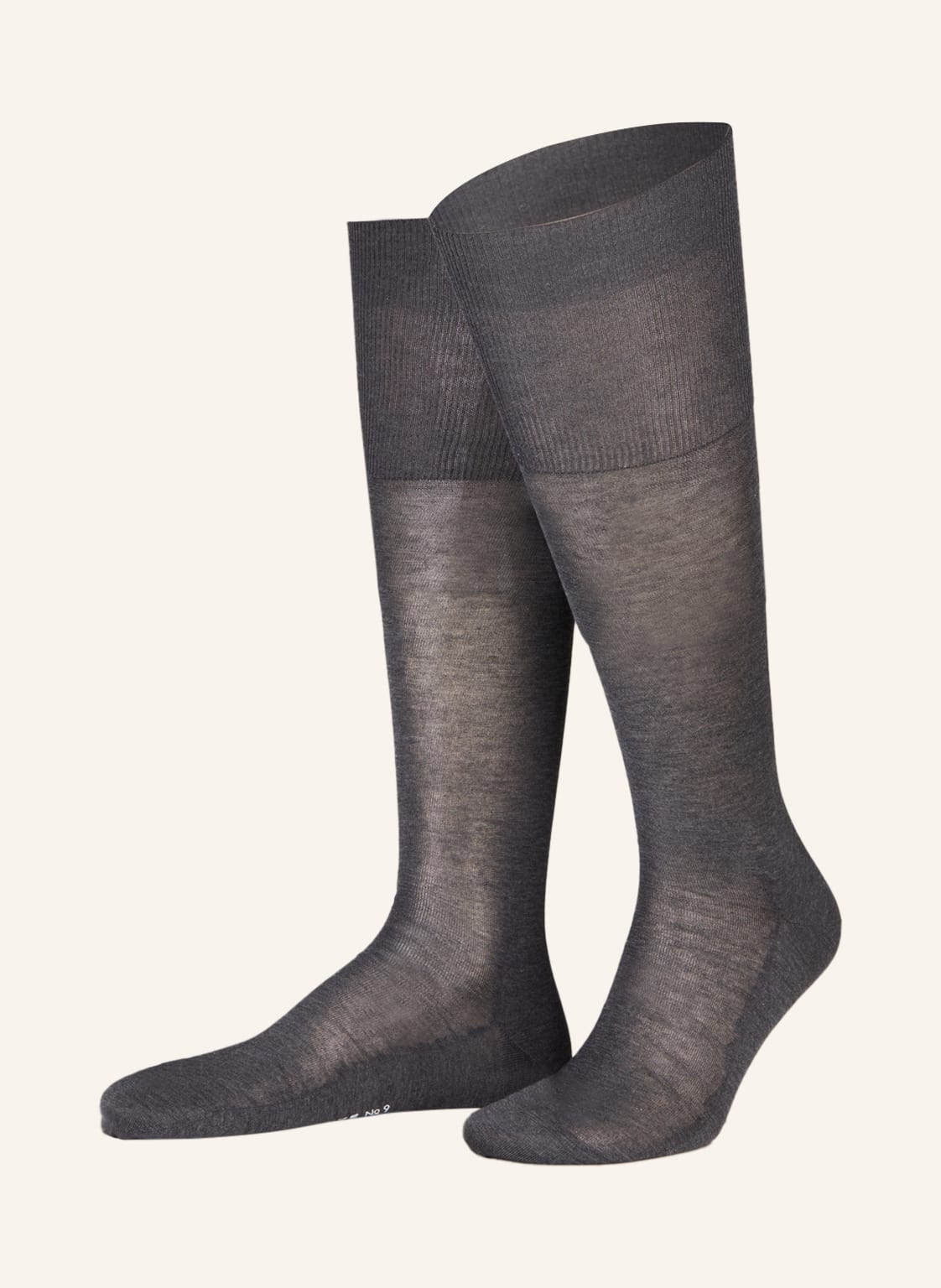 Falke Kniestrümpfe Luxury No. 9 grau Falke Kniestrümpfe Luxury No. 9 grau von Falke