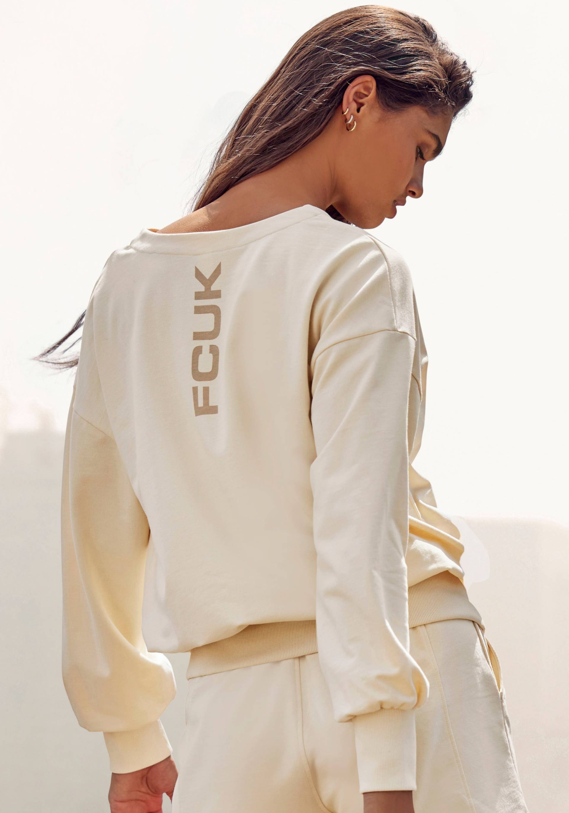 FCUK Sweatshirt, Sweatshirt mit V-Ausschnitt und grossen Rückenprint, Loungeanzug von Fcuk