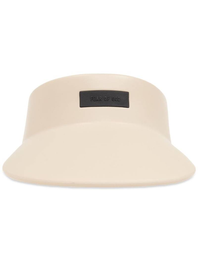 Fear Of God logo-detail elasticated-strap visor - Neutrals von Fear Of God