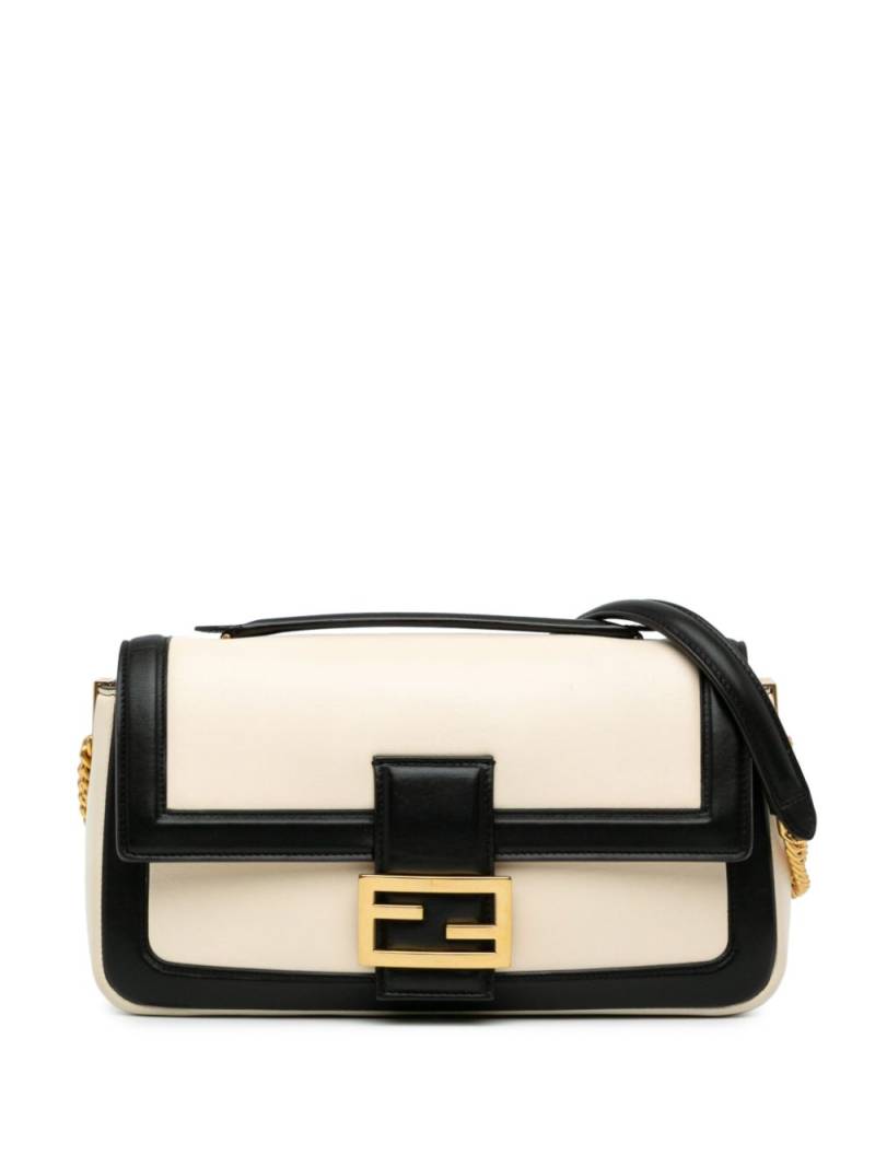 Fendi Pre-Owned 2010-2023 Bicolor Leather Chain Midi uette shoulder bag - White von Fendi Pre-Owned