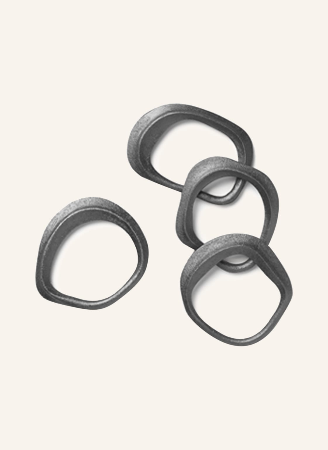 Ferm Living 4er-Set Serviettenringe Flow schwarz von Ferm LIVING