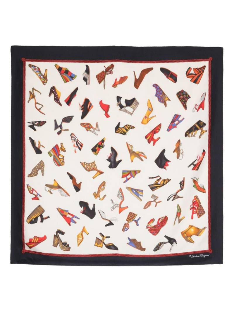 Ferragamo Pre-Owned shoe-print silk scarf - Blue von Ferragamo Pre-Owned