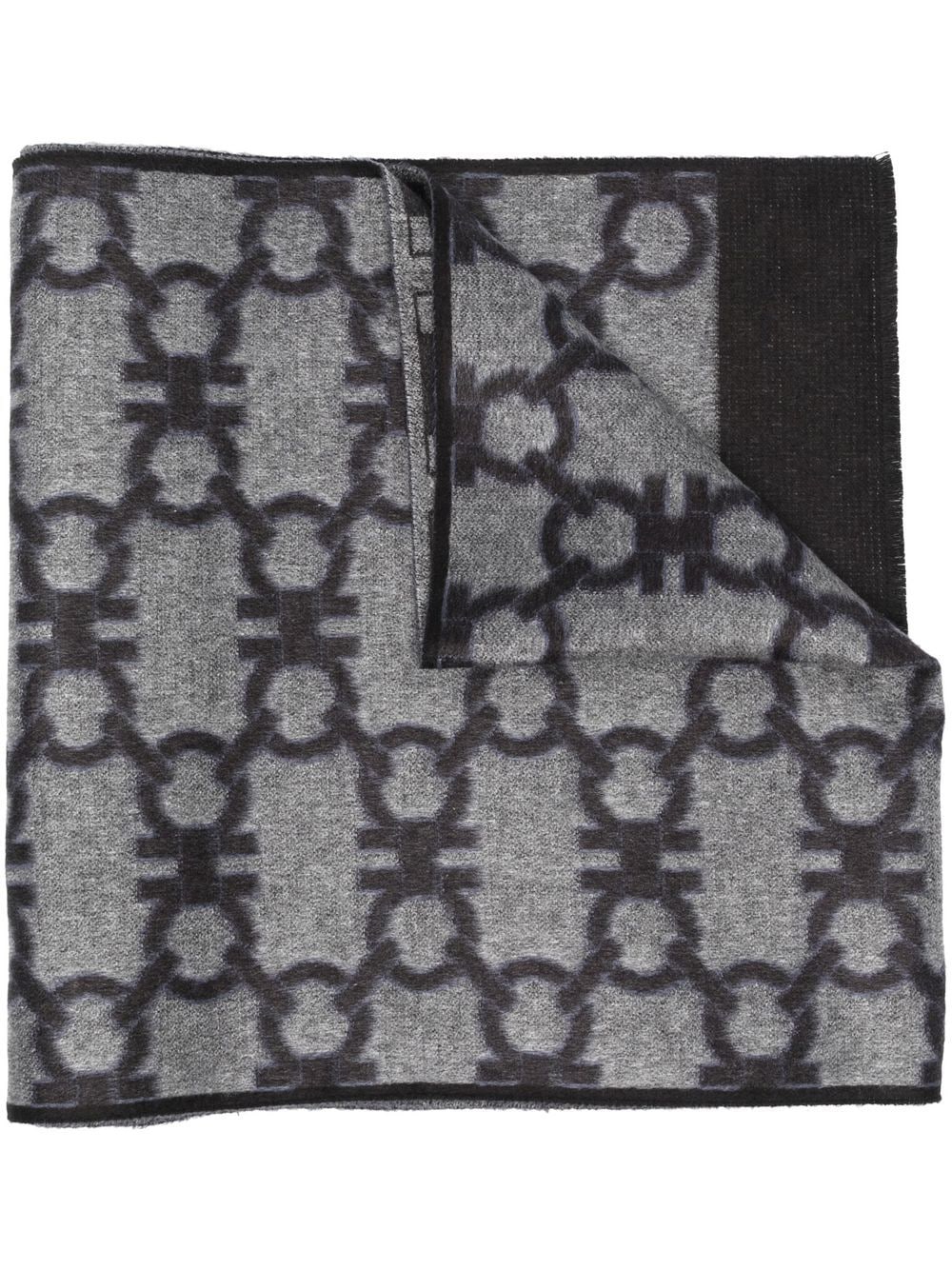 Ferragamo Gancini-pattern knitted scarf - Grey von Ferragamo