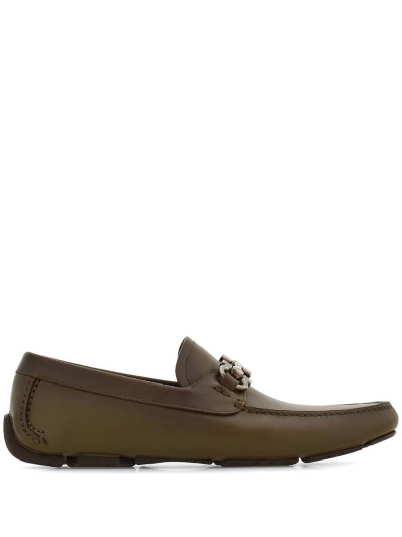 Ferragamo Gancini-plaque loafers - Green von Ferragamo