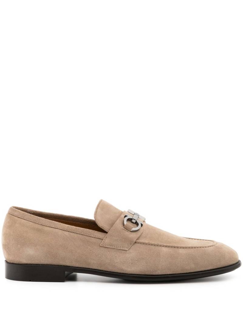 Ferragamo Gancini suede loafers - Neutrals von Ferragamo