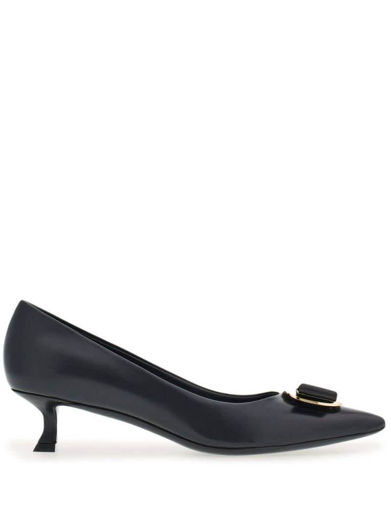 Ferragamo New Vara 40mm leather pumps - Black von Ferragamo