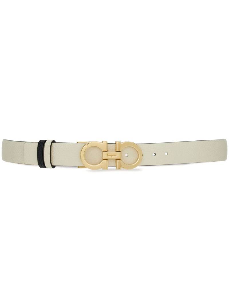 Ferragamo Gancini-buckle reversible leather belt - White von Ferragamo