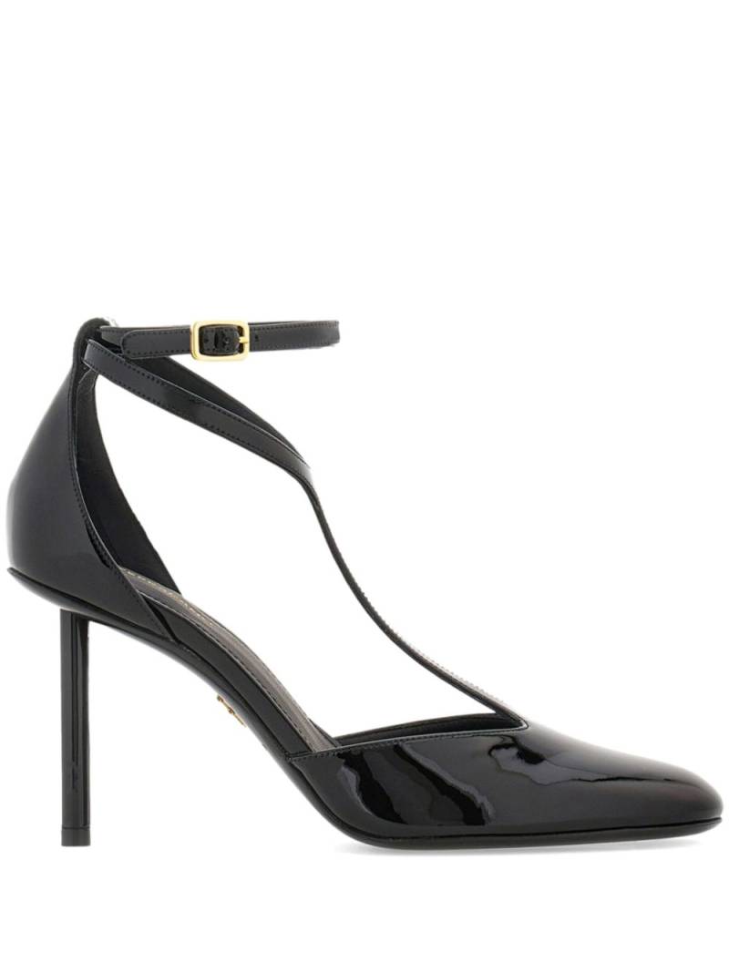 Ferragamo T-bar pumps - Black von Ferragamo