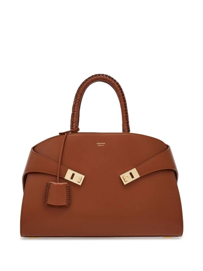 Ferragamo medium The Hug leather tote bag - Brown von Ferragamo