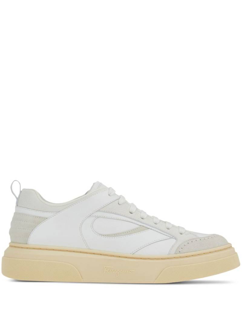 Ferragamo panelled low-top sneakers - White von Ferragamo