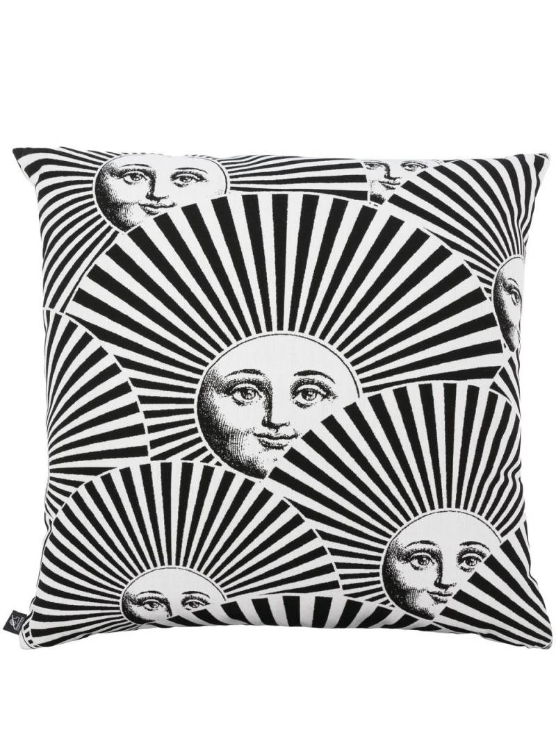 Fornasetti Soli a Ventaglio-print outdoor cushion (60cm) - Black von Fornasetti