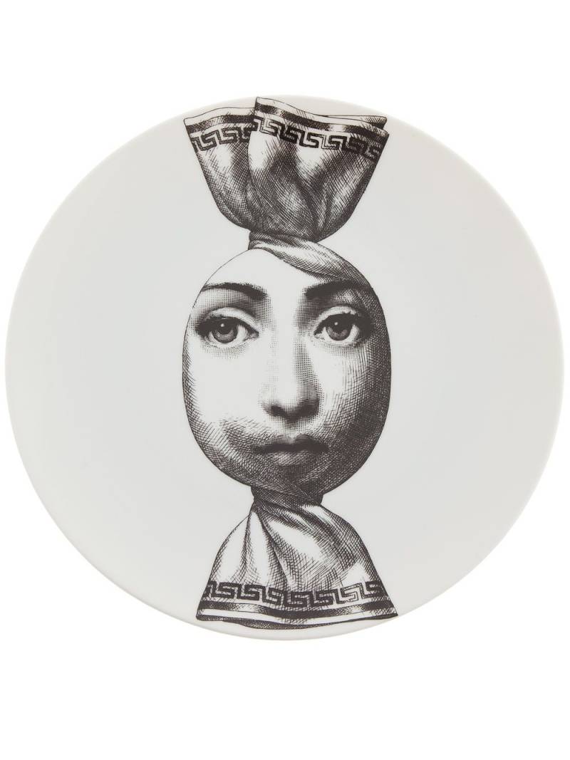 Fornasetti Plate - White von Fornasetti