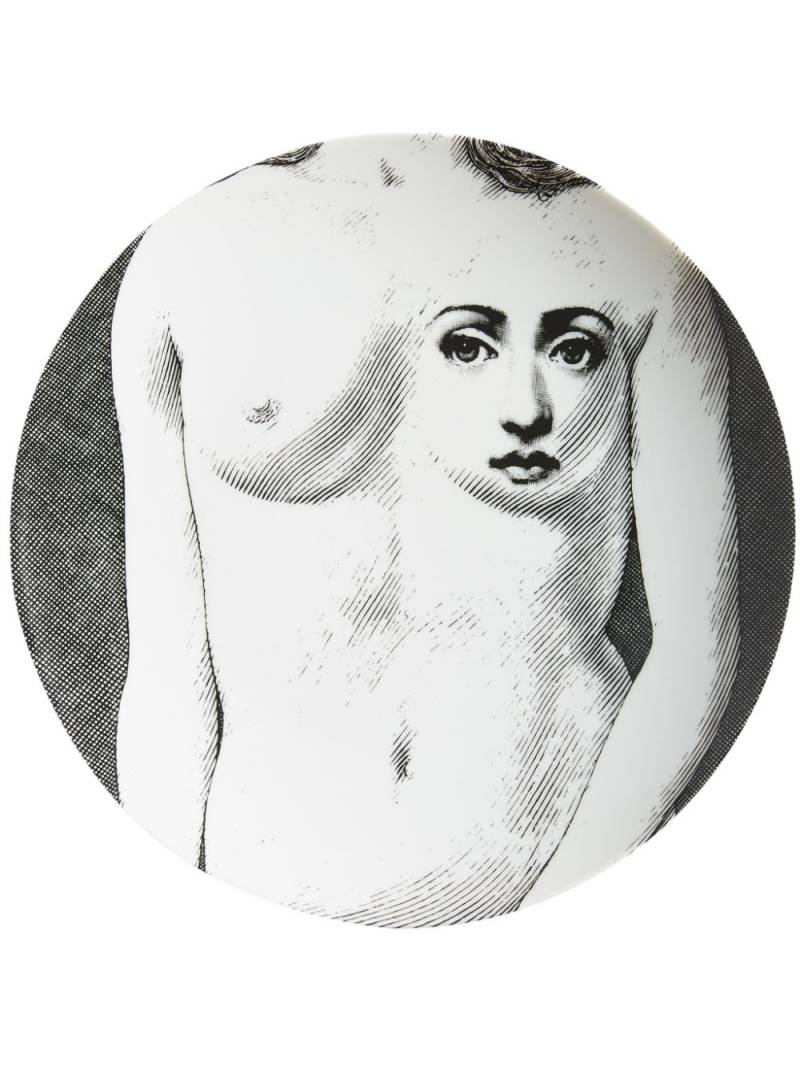 Fornasetti Tema e Variazioni n.308 wall plate - White von Fornasetti