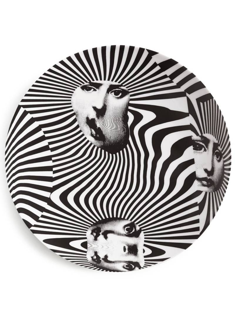 Fornasetti Tema e Variazioni n.312 wall plate - White von Fornasetti