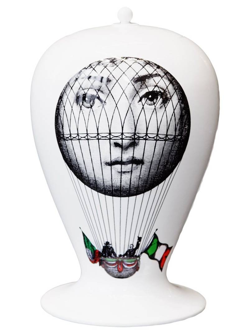 Fornasetti hot air balloon vase - White von Fornasetti