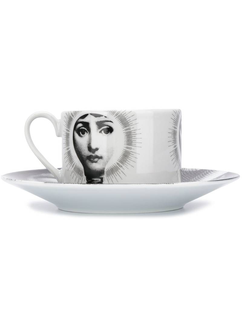 Fornasetti patterned decorative cup and saucer - White von Fornasetti