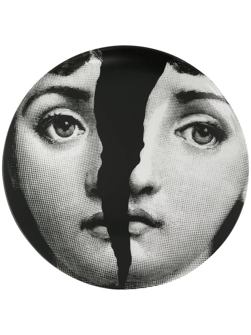 Fornasetti spliced face plate - Black von Fornasetti