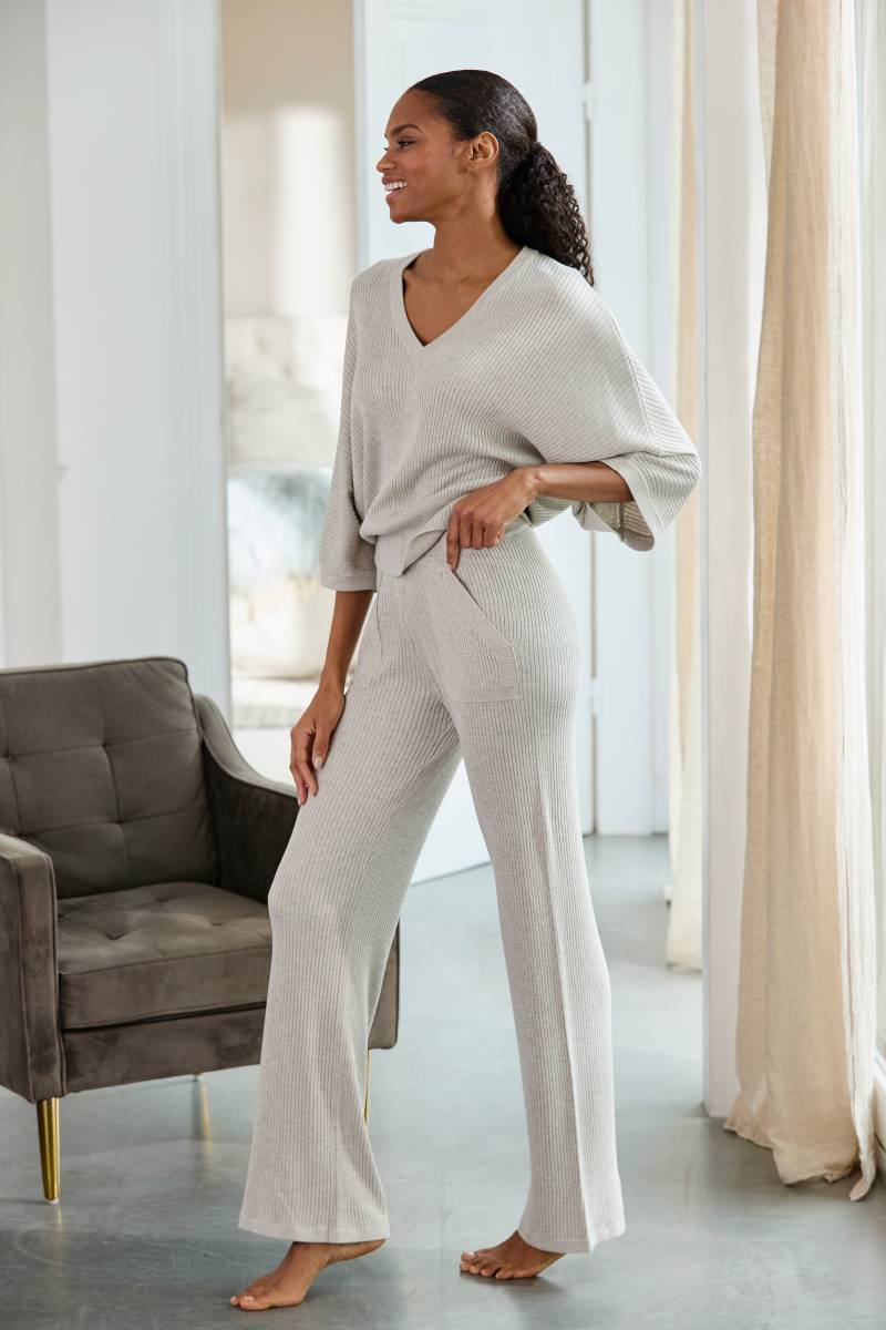 French Connection Strickhose, mit leichten ausgestellten Bein, Loungewear von French Connection