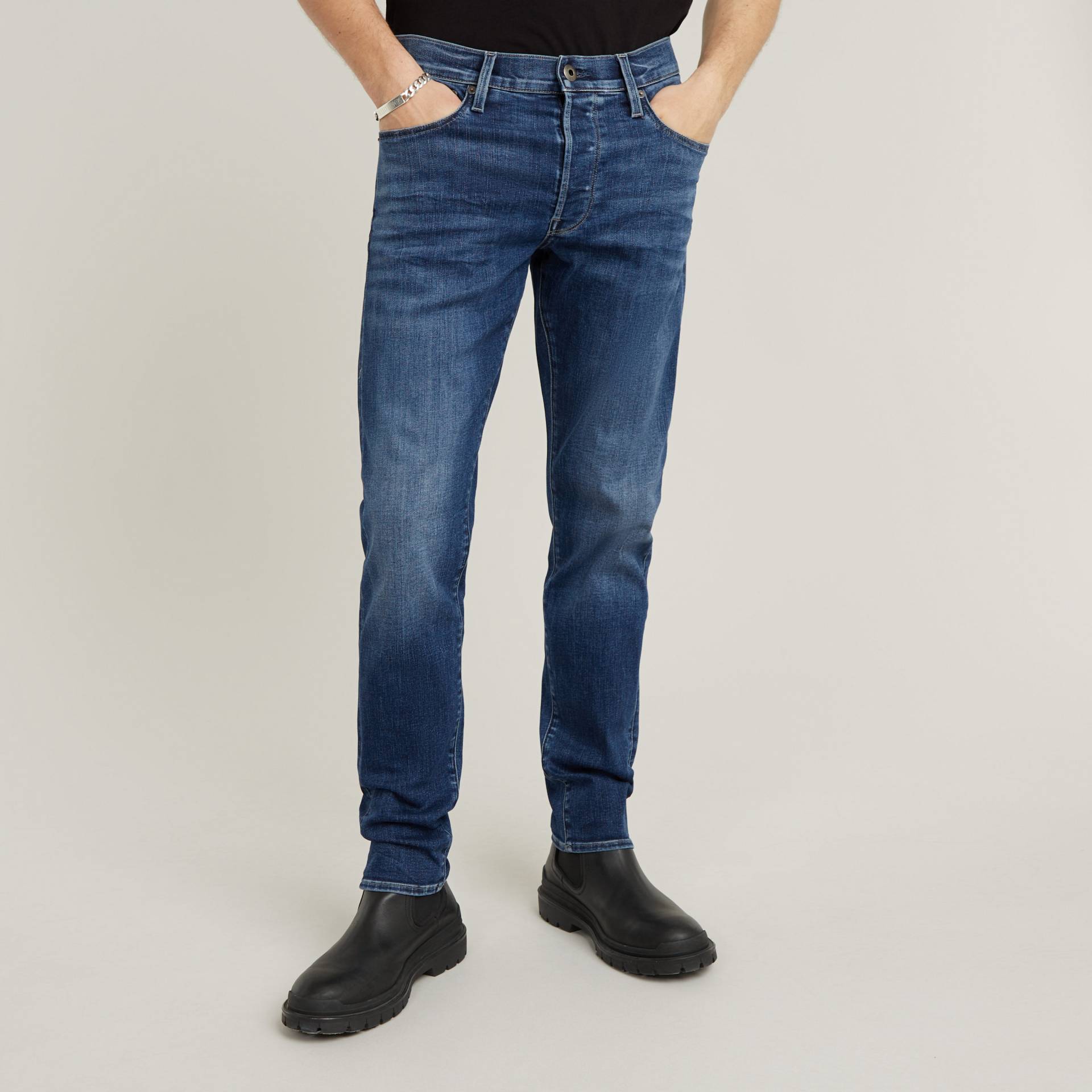 G-STAR Slim-fit-Jeans »3301 Slim«, mit toller Waschung und Elasthan G-STAR Slim-fit-Jeans »3301 Slim«, mit toller Waschung und Elasthan von G-STAR