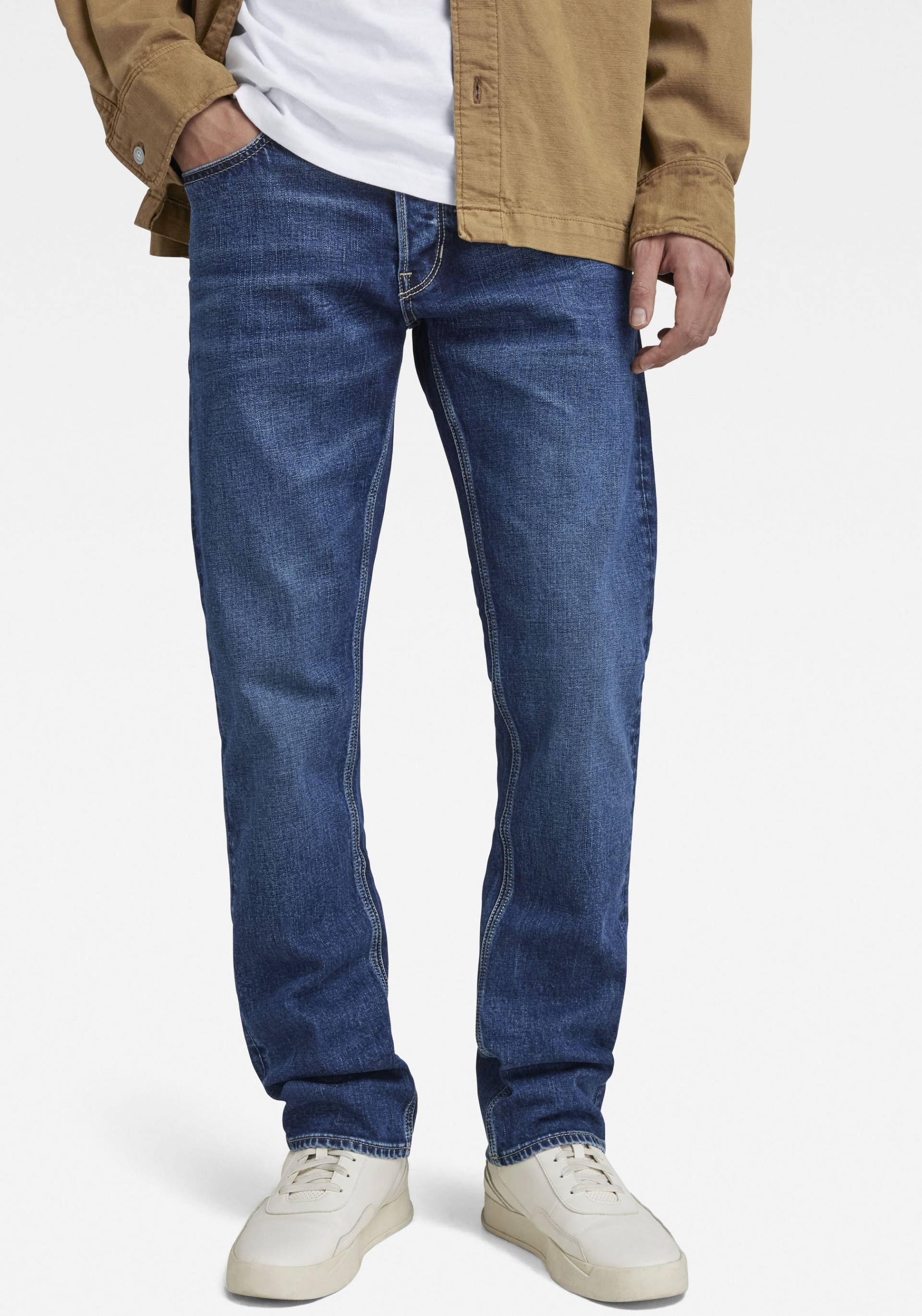 G-STAR Straight-Jeans »Mosa Straight«, mit hellen Nähten G-STAR Straight-Jeans »Mosa Straight«, mit hellen Nähten von G-STAR