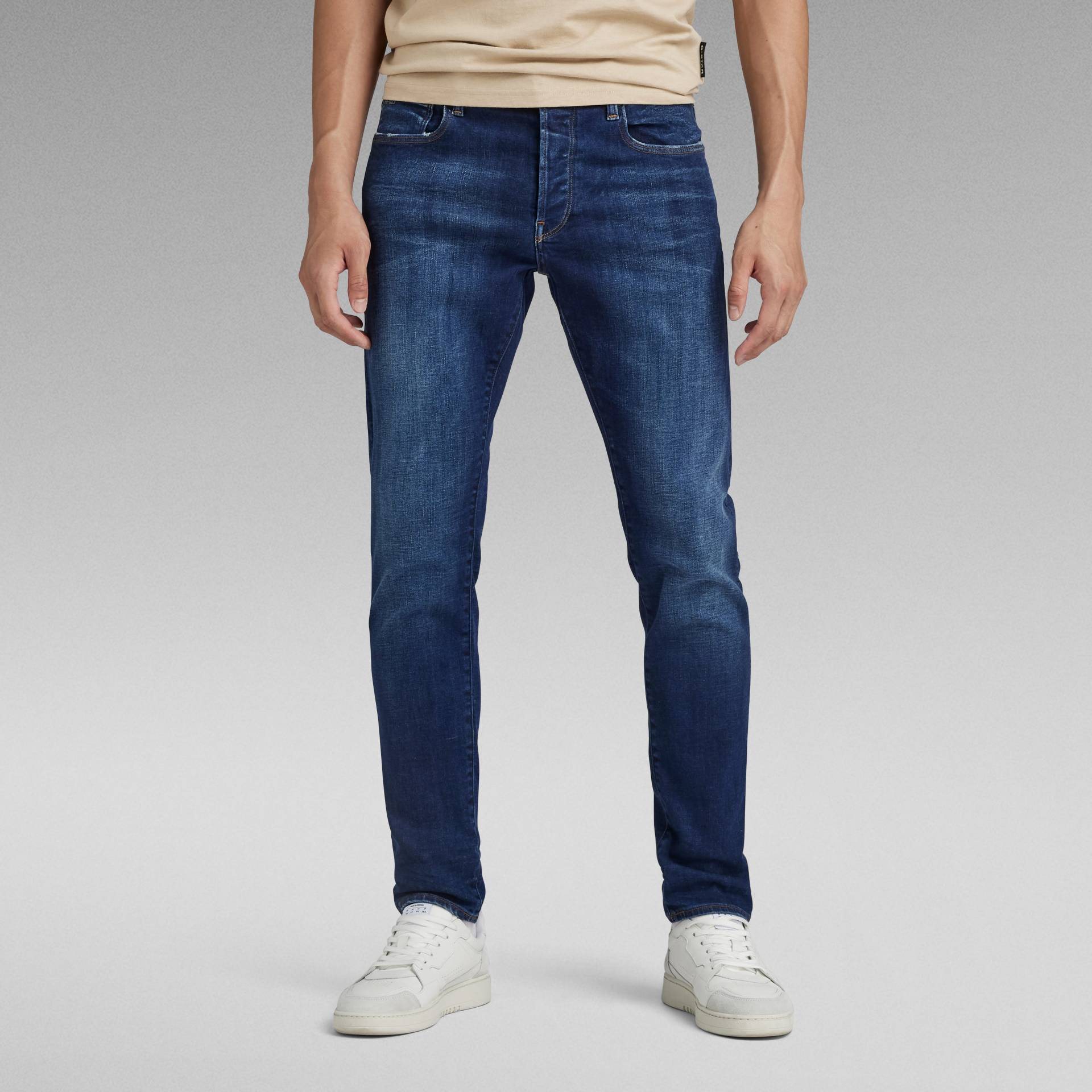 G-STAR Slim-fit-Jeans »3301 Slim«, mit toller Waschung und Elasthan G-STAR Slim-fit-Jeans »3301 Slim«, mit toller Waschung und Elasthan von G-Star