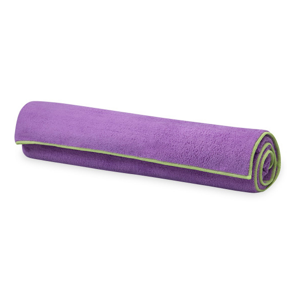 GAIAM - Stay Put Yoga Mat Towel - Mikrofaserhandtuch Gr 178 x 66 cm lila von GAIAM