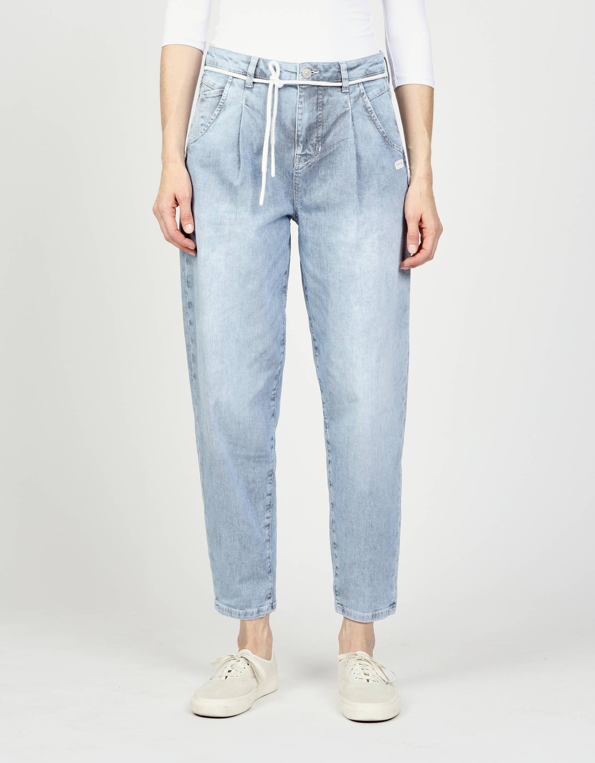 GANG Ankle-Jeans »94SILVIA JOGGER«, im Ballon-Fit, lässig-weiter O-Shape GANG Ankle-Jeans »94SILVIA JOGGER«, im Ballon-Fit, lässig-weiter O-Shape von GANG