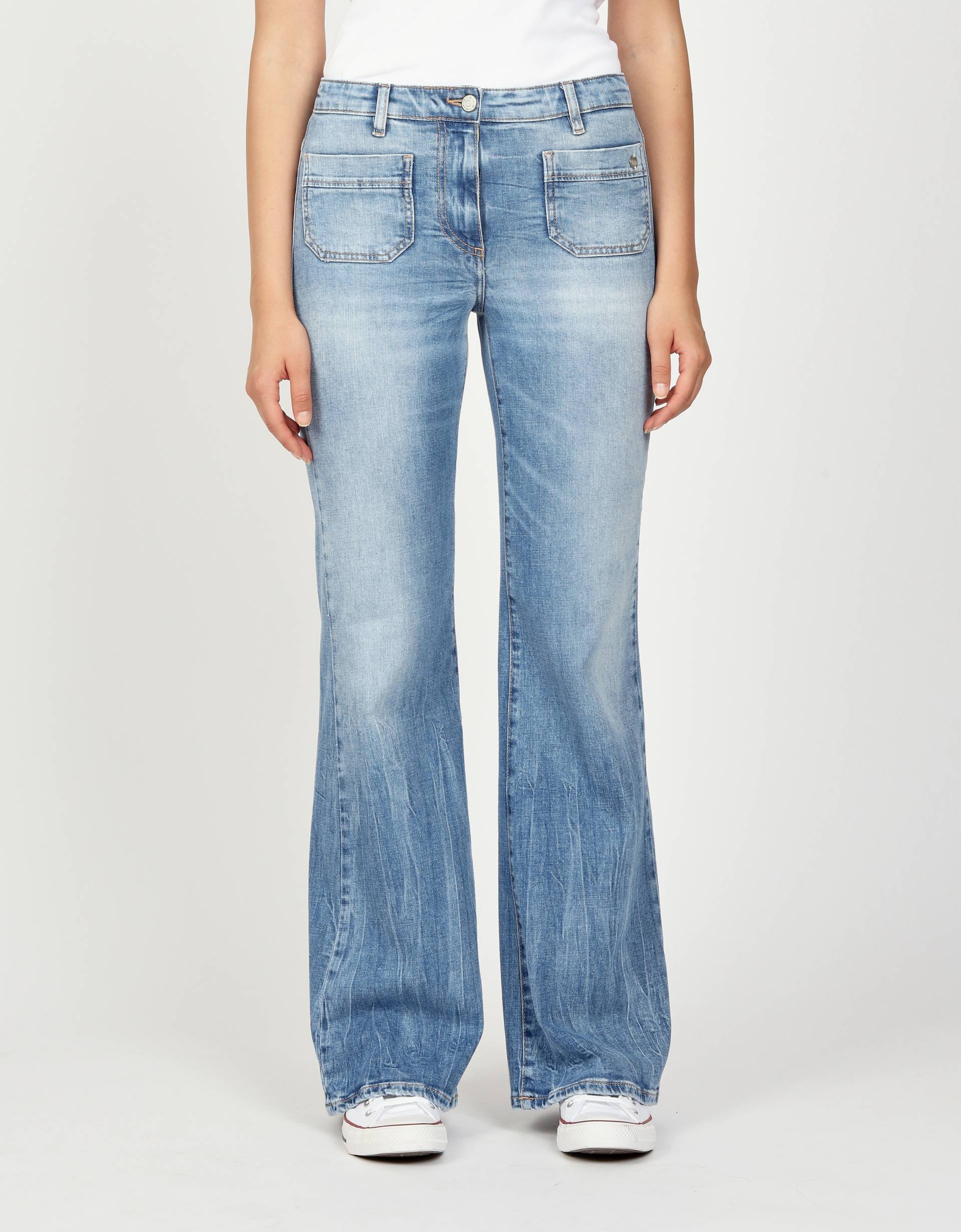 GANG Bootcut-Jeans »94 JESSI FLARED«, im angesagten Leo Muster GANG Bootcut-Jeans »94 JESSI FLARED«, im angesagten Leo Muster von GANG