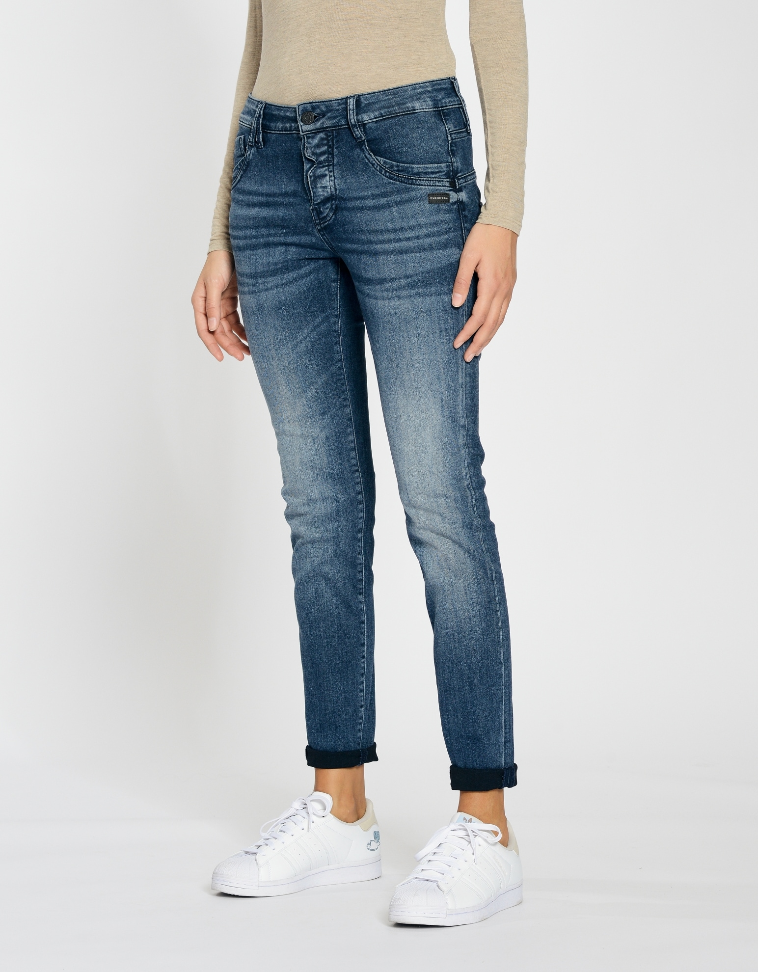 GANG Relax-fit-Jeans »94GERDA«, mit halb offener Knopfleiste GANG Relax-fit-Jeans »94GERDA«, mit halb offener Knopfleiste von GANG