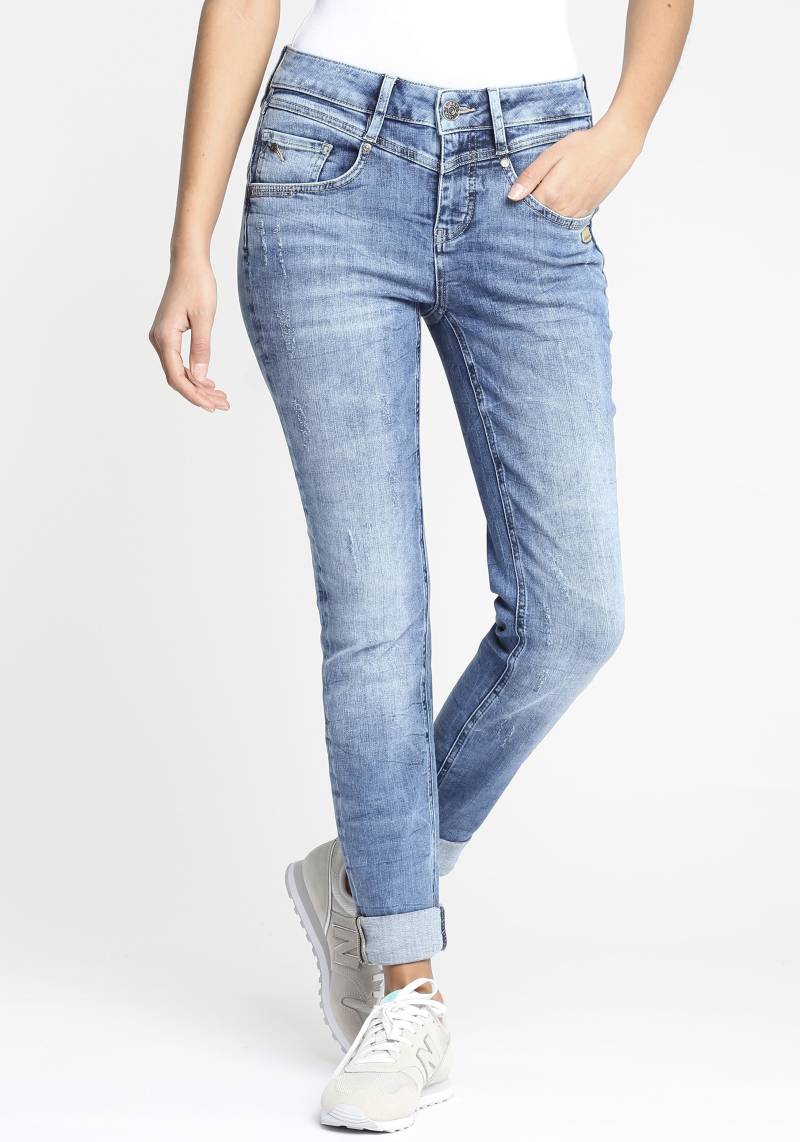 GANG Skinny-fit-Jeans »94MARISSA«, mit modischer V-Passe vorn & hinten von GANG