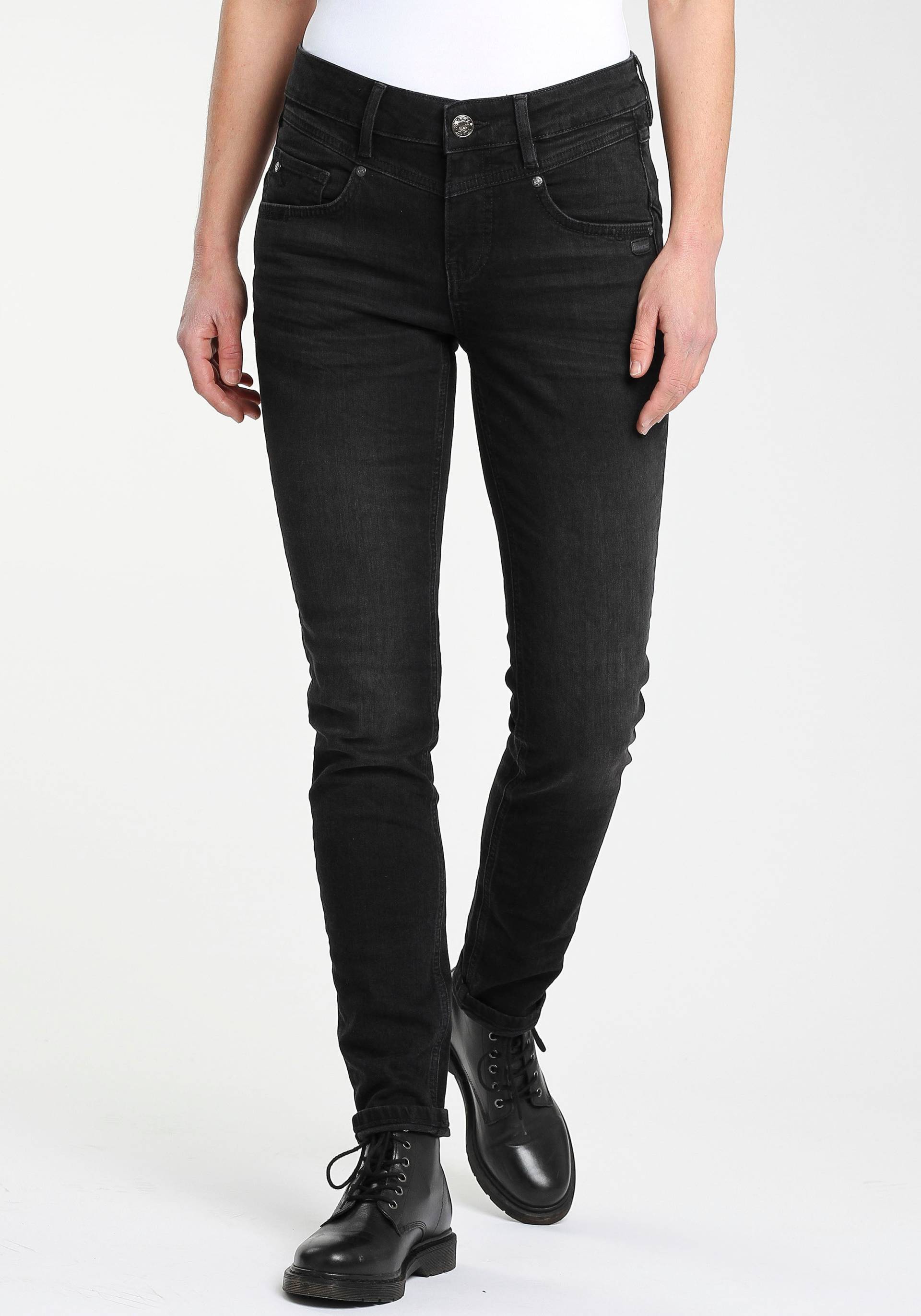 GANG Skinny-fit-Jeans »94MARISSA«, mit modischer V-Passe vorn & hinten GANG Skinny-fit-Jeans »94MARISSA«, mit modischer V-Passe vorn & hinten von GANG