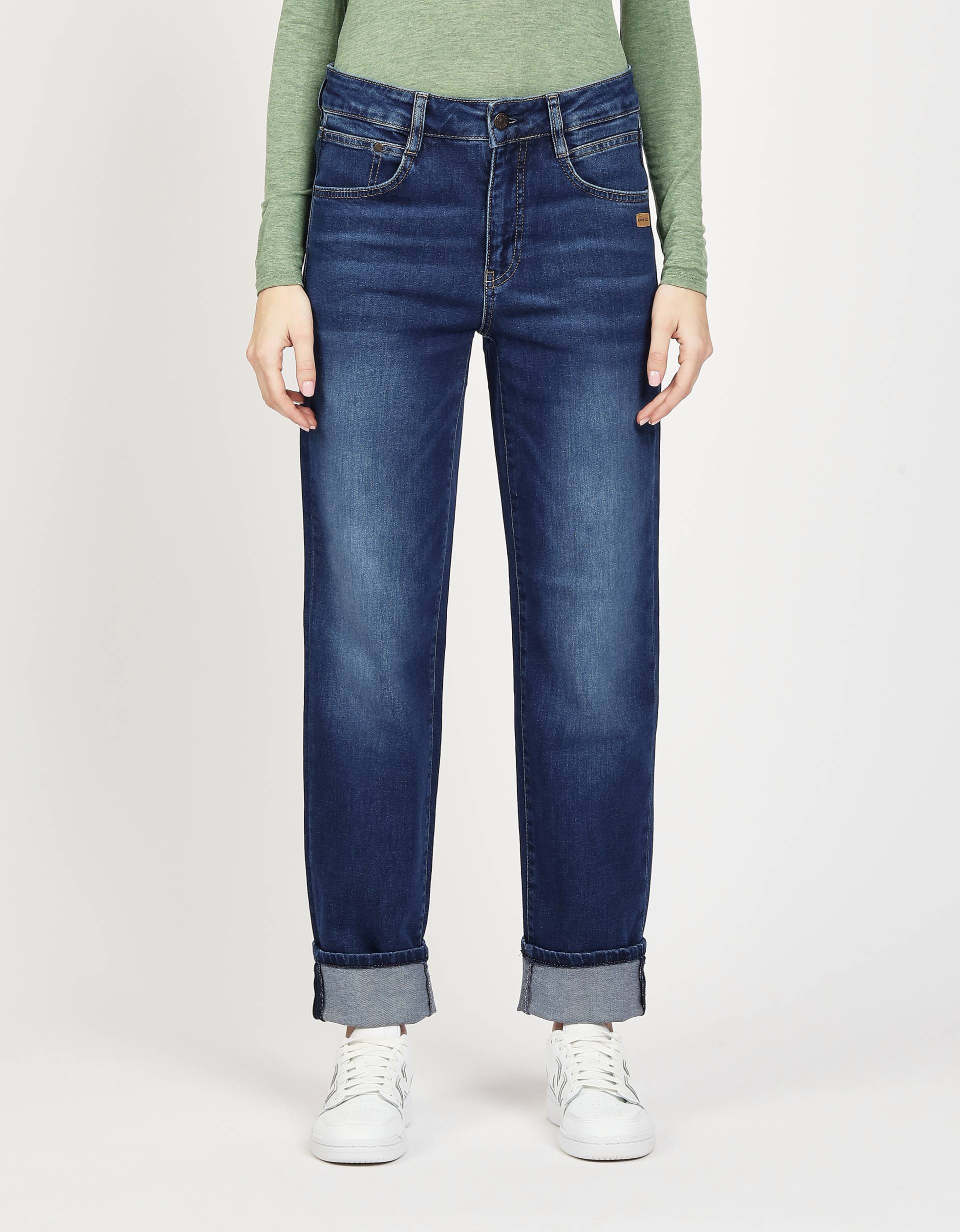 GANG Straight-Jeans »94SOLEY«, exklusives Design ohne Turn-up am Beinabschluss GANG Straight-Jeans »94SOLEY«, exklusives Design ohne Turn-up am Beinabschluss von GANG