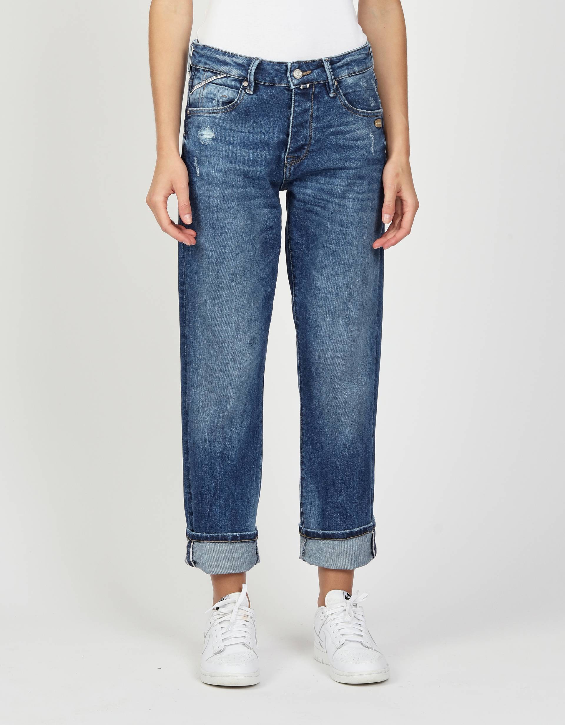 GANG Straight-Jeans »94THELMA«, mit Detail oberhalb der Münztasche GANG Straight-Jeans »94THELMA«, mit Detail oberhalb der Münztasche von GANG