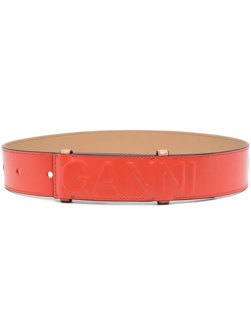 GANNI debossed-logo leather belt - Red von GANNI