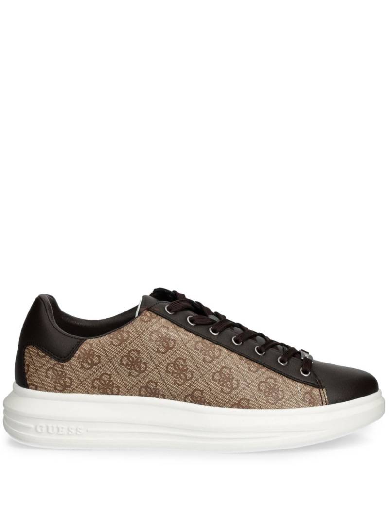 GUESS USA monogram-logo sneakers - Neutrals von GUESS USA