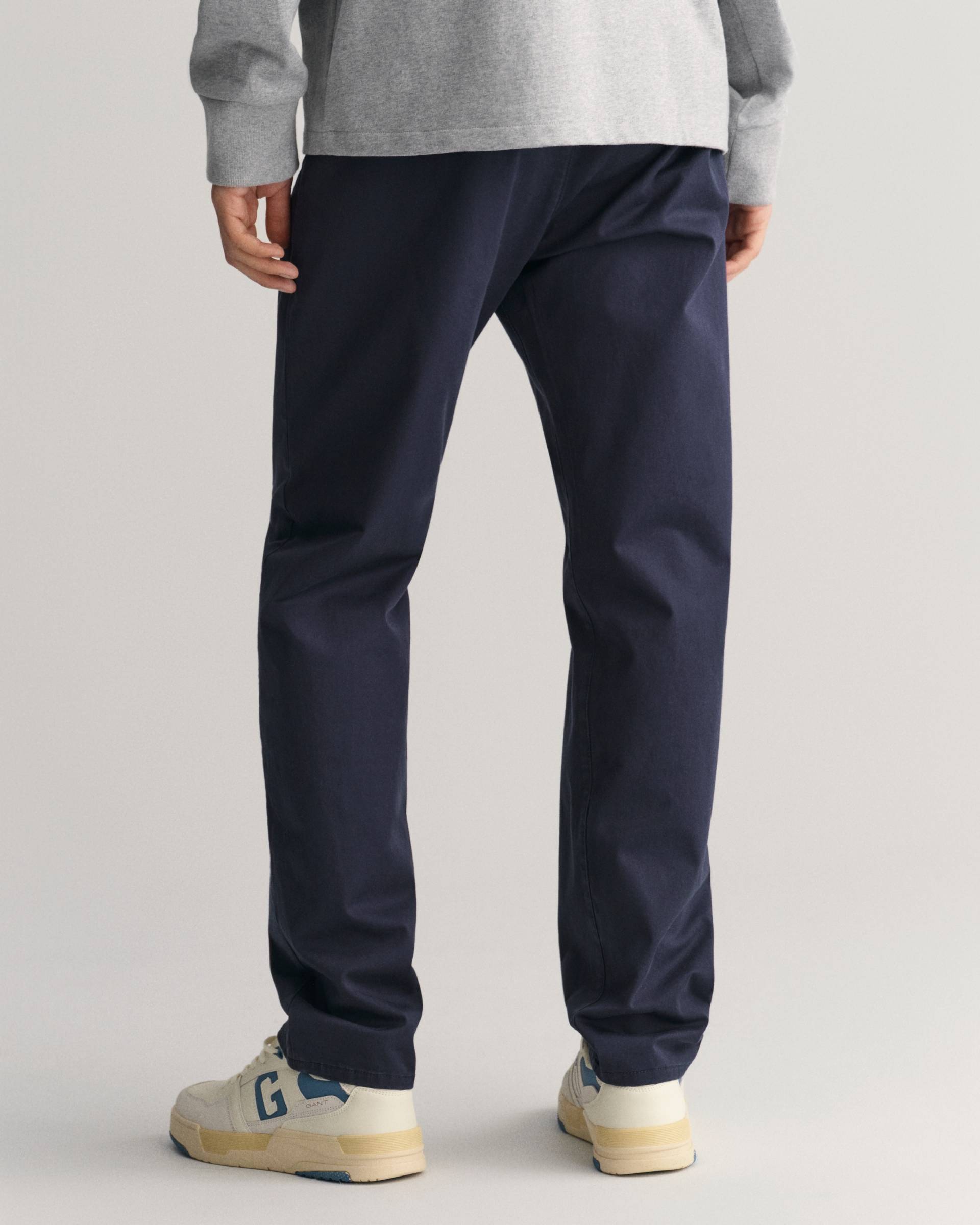 Gant Chinohose »REGULAR TWILL CHINOS«, Regumit gefütterten Seitentaschen Gant Chinohose »REGULAR TWILL CHINOS«, Regumit gefütterten Seitentaschen von Gant