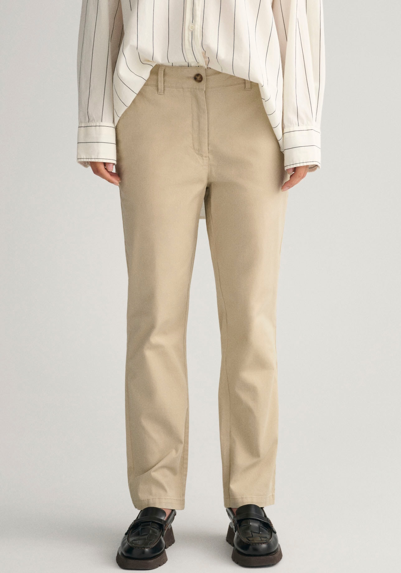 Gant Chinohose »SLIM CHINOS«, mit verkürzter Länge Gant Chinohose »SLIM CHINOS«, mit verkürzter Länge von Gant