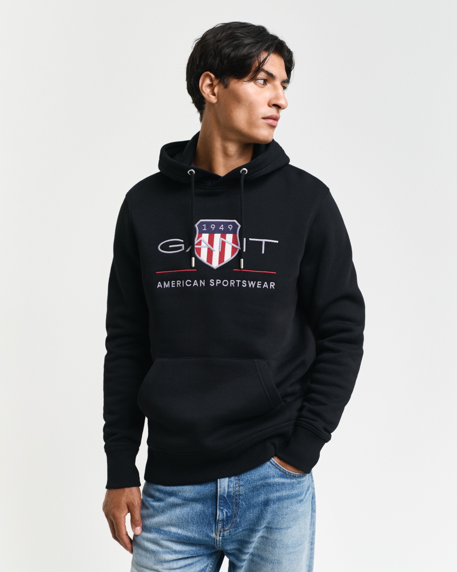 Gant Hoodie »REG ARCHIVE SHIELD HOODIE«, mit modischer Logostickerei auf der Brust von Gant