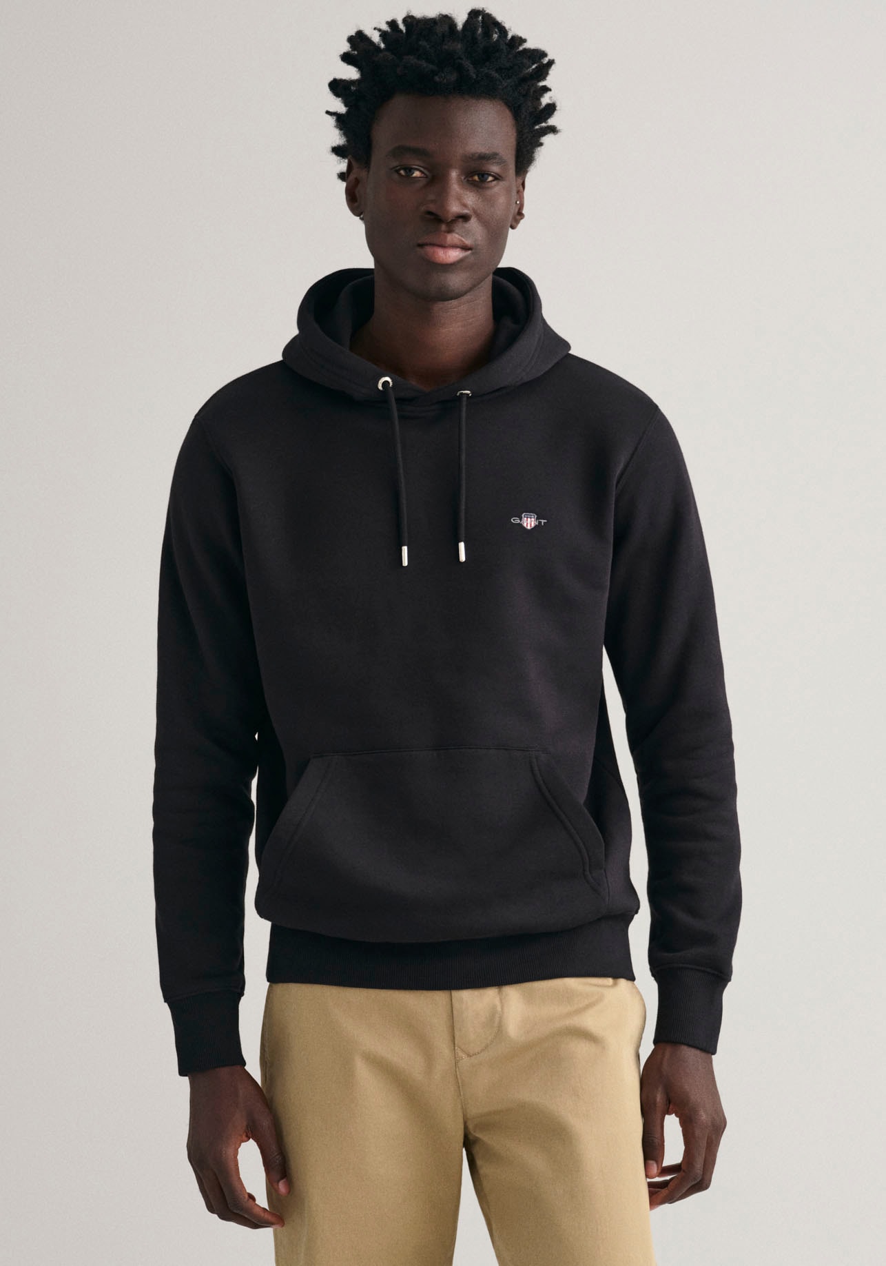 Gant Hoodie »REG SHIELD HOODIE«, mit Logostickerei auf der Brust von Gant