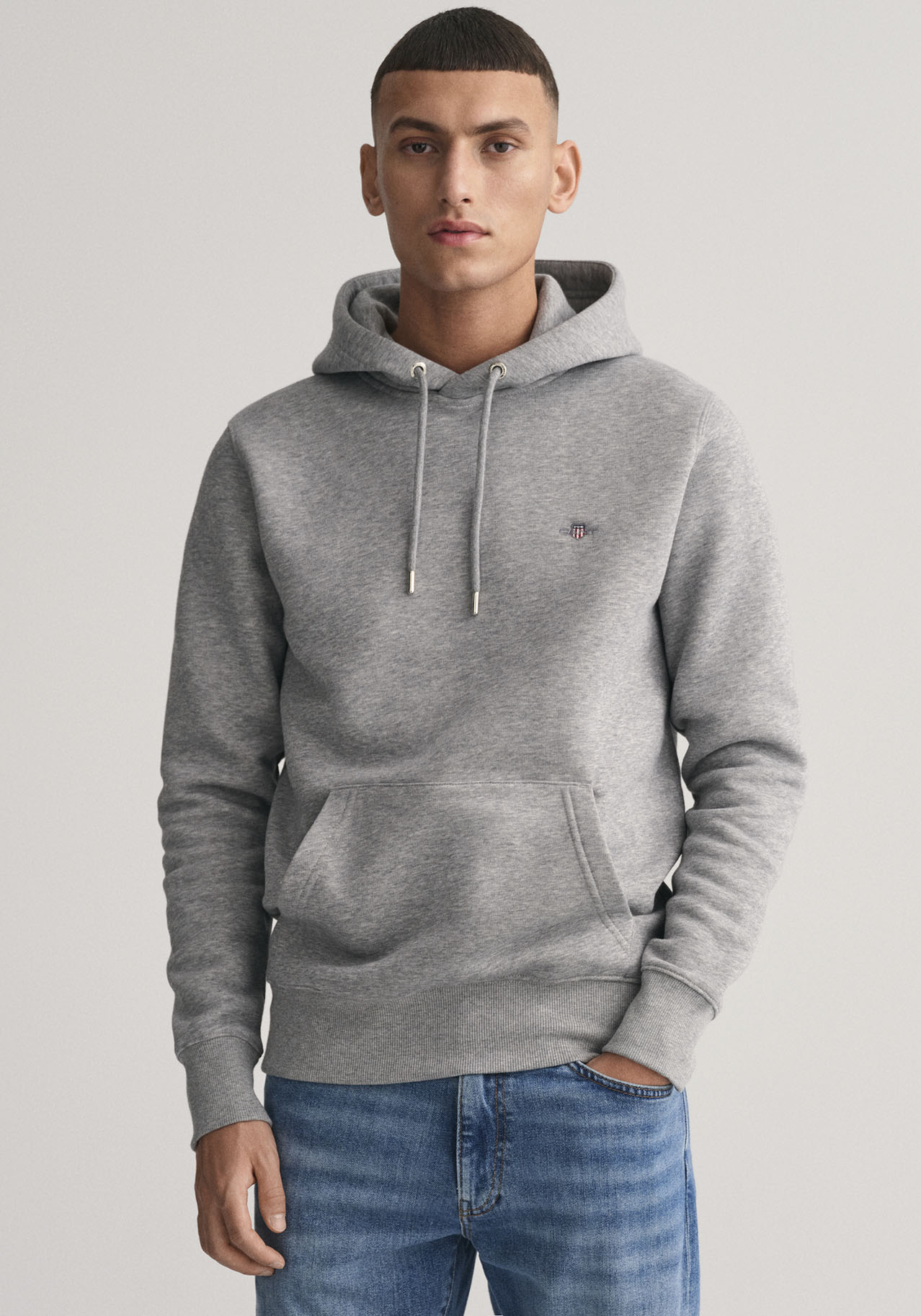 Gant Hoodie »REG SHIELD HOODIE«, mit Logostickerei auf der Brust von Gant