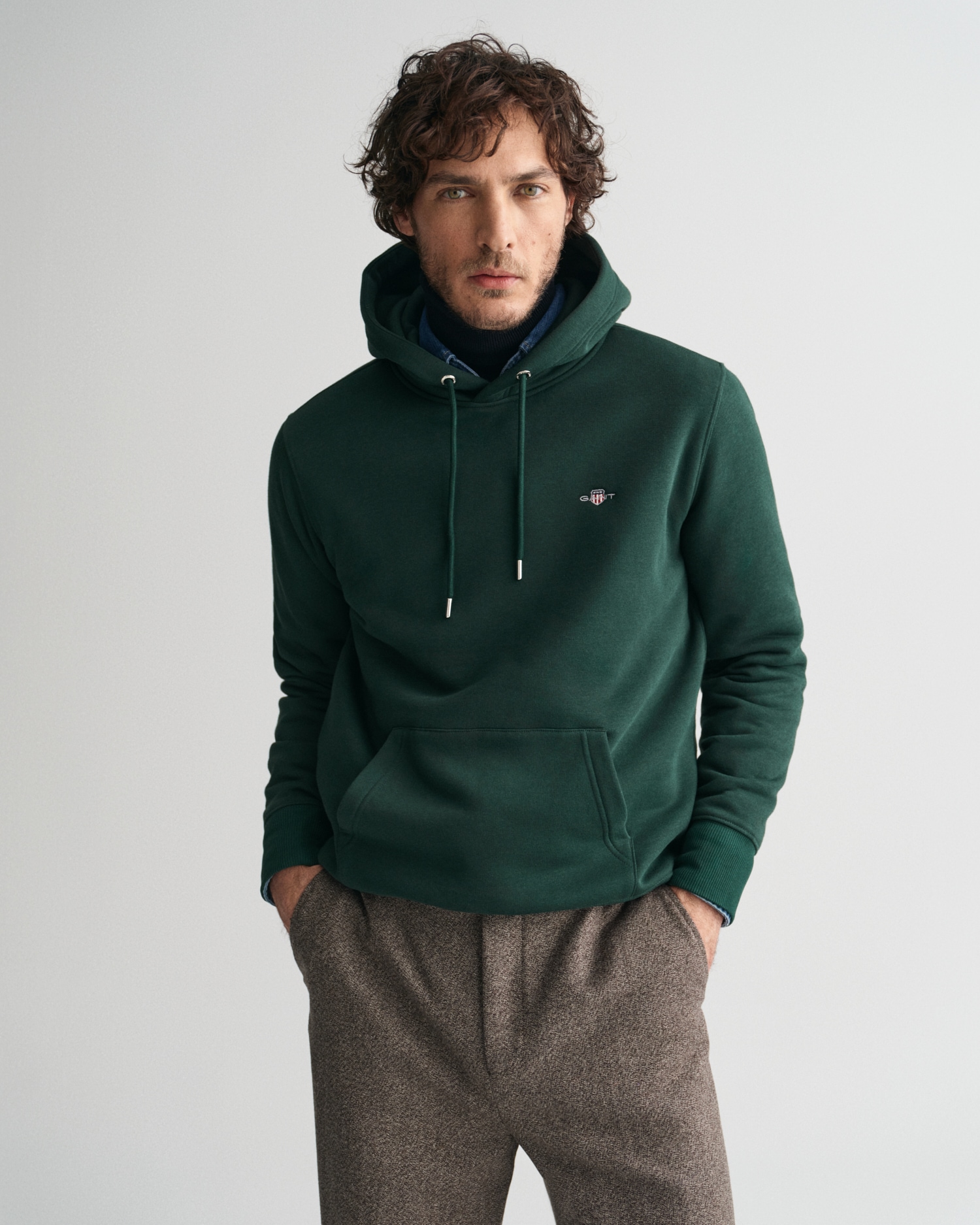 Gant Hoodie »REG SHIELD HOODIE«, mit Logostickerei auf der Brust von Gant