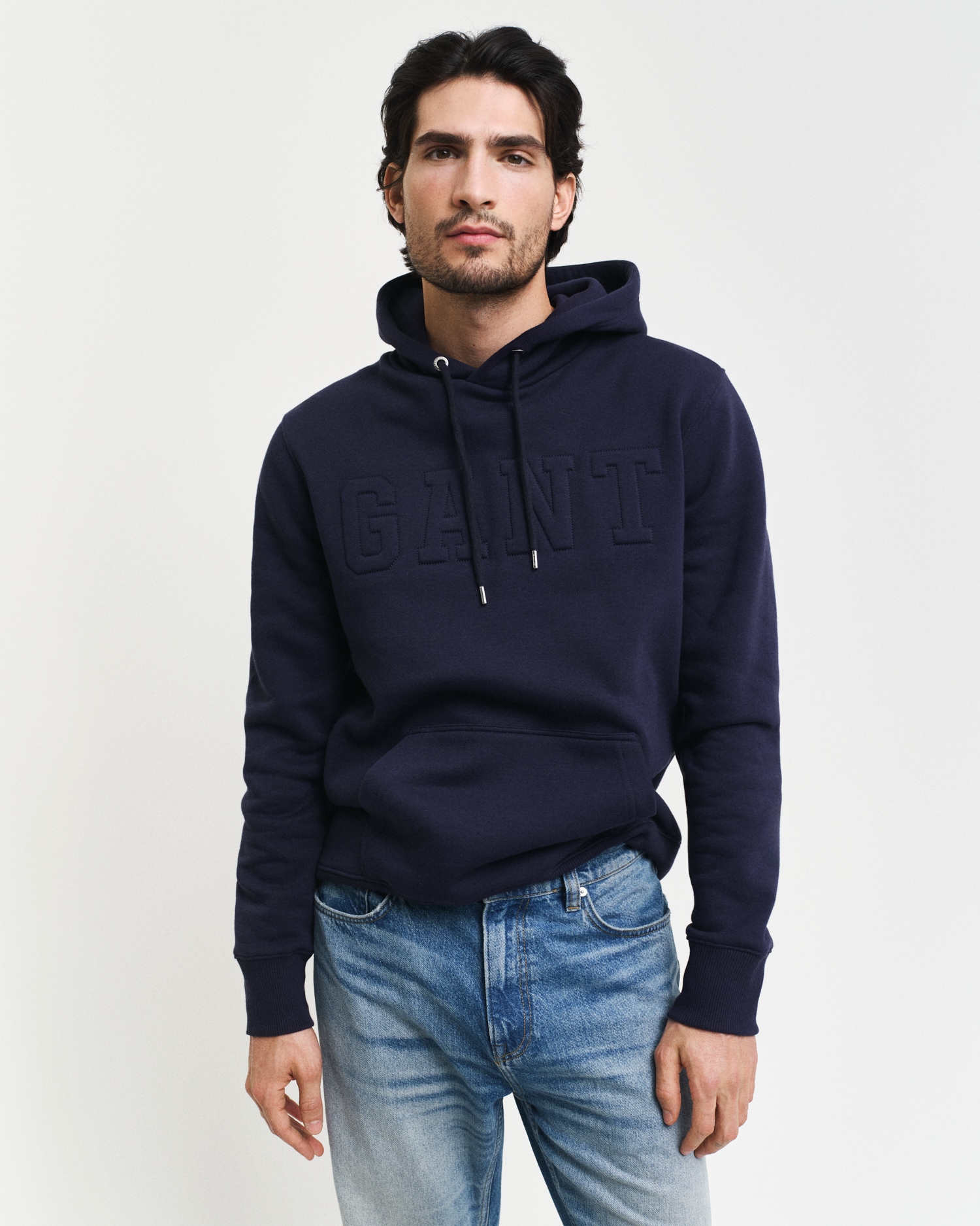 Gant Kapuzensweatshirt »EMBOSSED SWEAT HOODIE« Gant Kapuzensweatshirt »EMBOSSED SWEAT HOODIE« von Gant